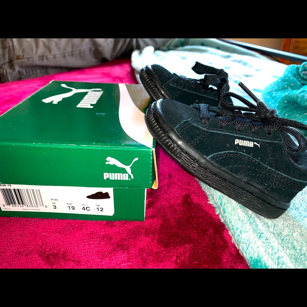 Baby sneakers and sweat jacket made by Puma